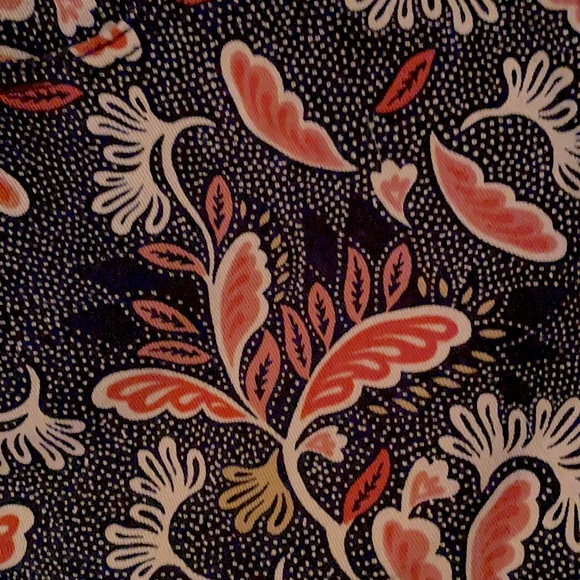 H&M Size 4 Peacock Patterned Cuffed Shorts Of Navy Blue Dusty Coral White Yellow - Picture 6 of 12